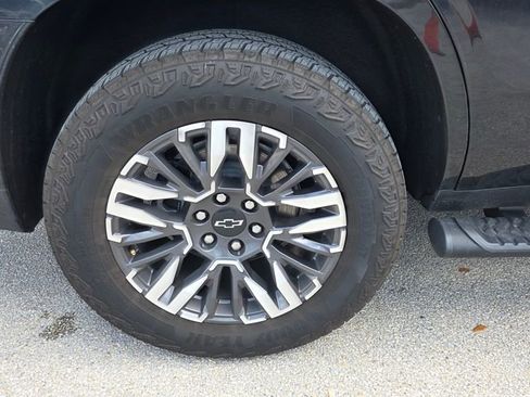 Used 2025 Chevrolet Tahoe Z71 w/ Z71 Off-Road Package image 10