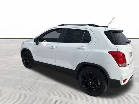 Used 2020 Chevrolet Trax LT w/ Redline Edition image 3