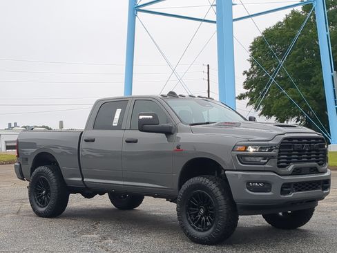 New 2026 RAM 2500 Tradesman AWD/4WD image 2