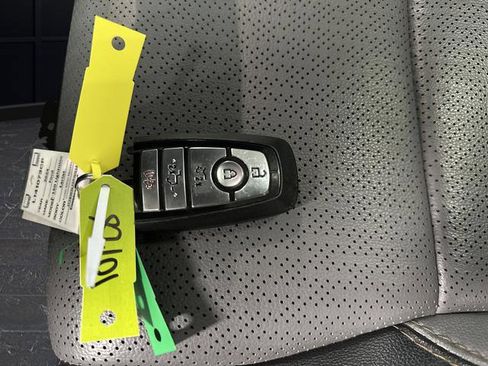 Certified 2024 Ford F150 Lightning Lariat image 28