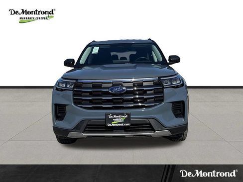 New 2026 Ford Explorer Active RWD image 2