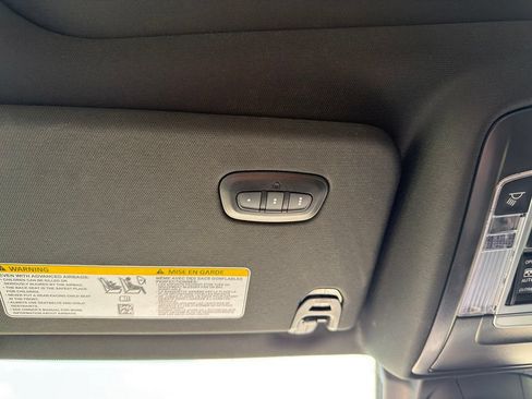 Used 2024 RAM 1500 Laramie AWD/4WD image 26