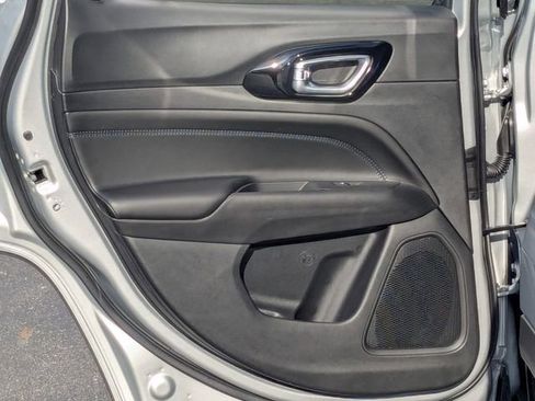 New 2026 Jeep Compass Latitude image 26