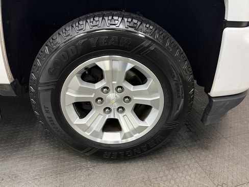 Used 2018 Chevrolet Silverado 1500 LT w/ All Star Edition image 13