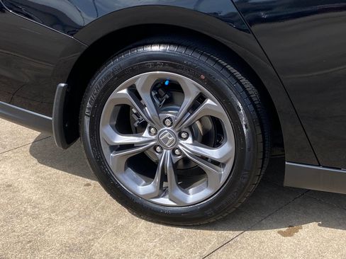 Used 2023 Honda Accord EX image 8