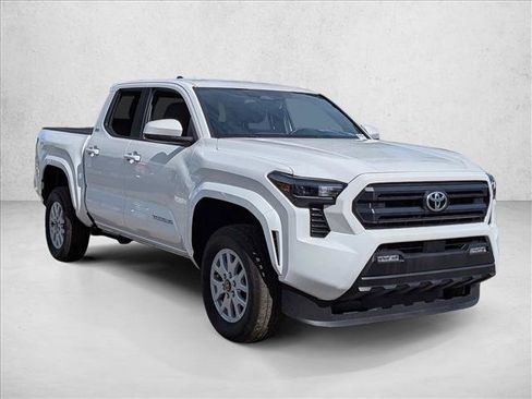 Used 2024 Toyota Tacoma SR5 image 3