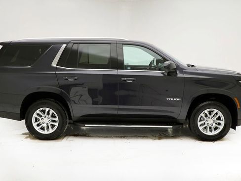 Used 2025 Chevrolet Tahoe LT image 3