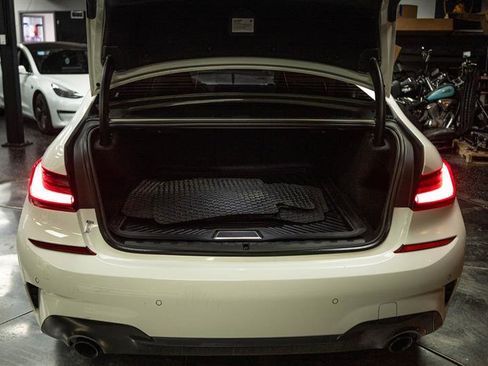 Used 2020 BMW 330i xDrive Sedan w/ M Sport Package image 7