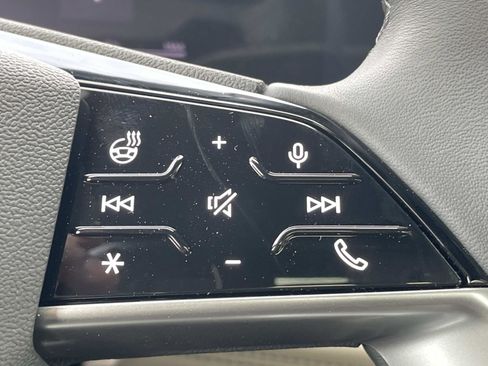 New 2025 Audi Q6 e-tron Premium AWD/4WD image 24