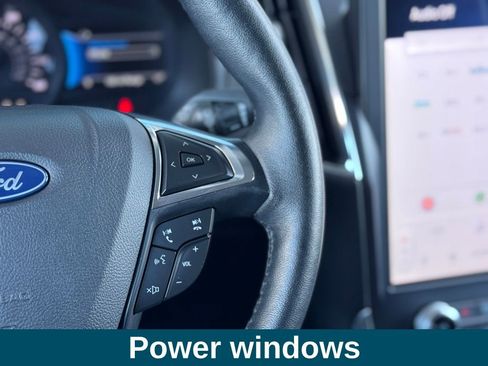 Used 2024 Ford Edge Titanium image 12