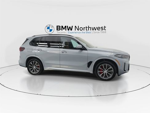 New 2026 BMW X5 xDrive40i w/ M Sport Package image 5