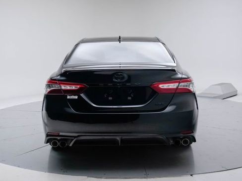 Used 2019 Toyota Camry XSE FWD image 5
