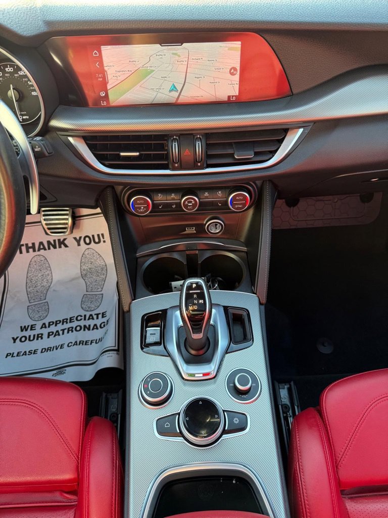 Used 2023 Alfa Romeo Stelvio Veloce AWD/4WD image 27