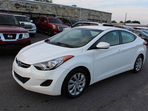Used 2013 Hyundai Elantra GLS FWD image 3