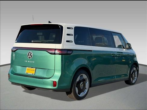 New 2025 Volkswagen ID. Buzz Pro S Plus image 4