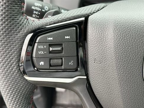 New 2026 Honda Ridgeline Black Edition image 13