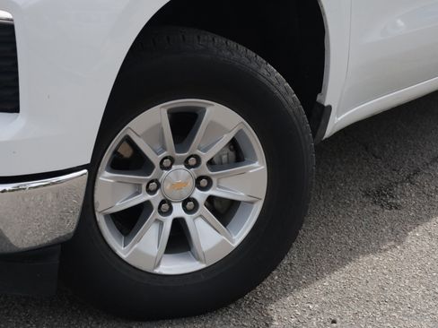 Used 2025 Chevrolet Silverado 1500 LT image 22