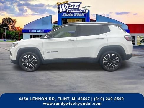 Used 2022 Jeep Compass Limited image 5