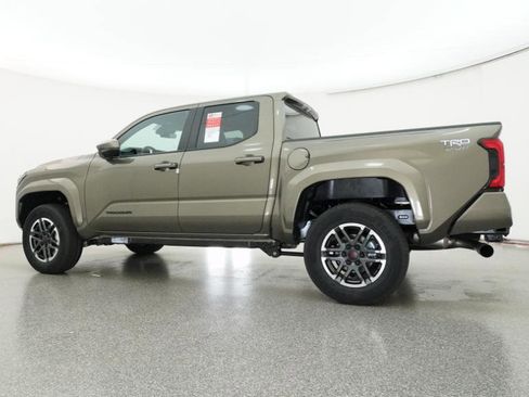 Used 2025 Toyota Tacoma TRD Sport image 23
