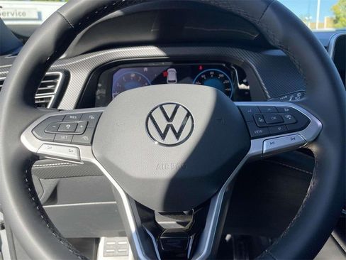 New 2026 Volkswagen Atlas Cross Sport SEL Premium R-Line image 22