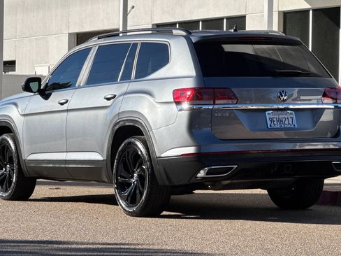 Used 2023 Volkswagen Atlas SE image 3