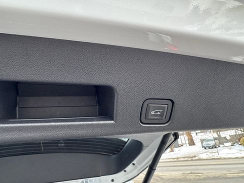 Used 2025 Buick Enclave Preferred image 49