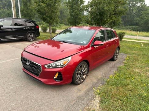 Used 2018 Hyundai Elantra GT Sport FWD image 1