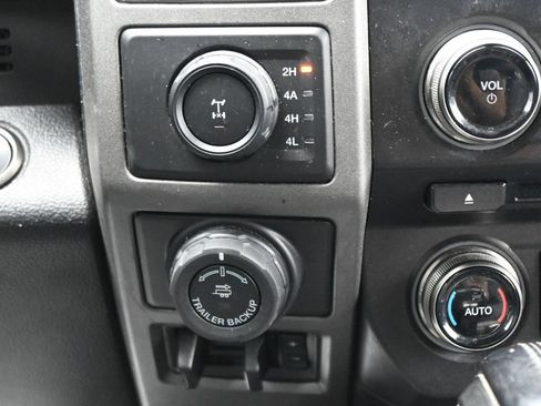 Used 2018 Ford F150 Raptor w/ Equipment Group 802A Luxury AWD/4WD image 21