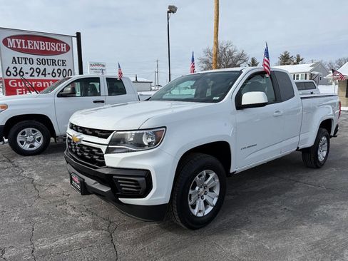 Used 2022 Chevrolet Colorado LT w/ Fleet Safety Package image 2