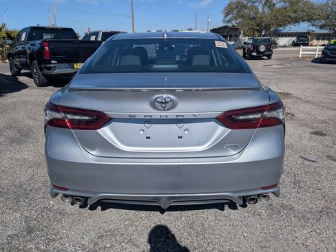 Used 2024 Toyota Camry XSE FWD image 5