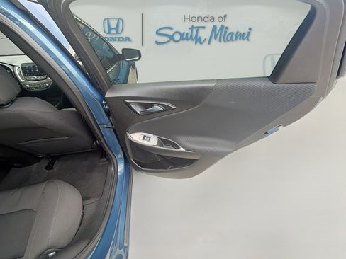 Used 2025 Chevrolet Malibu LS FWD image 30