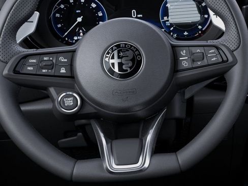 New 2025 Alfa Romeo Tonale w/ Premium Package AWD/4WD image 20