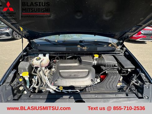 Used 2023 Chrysler Pacifica Limited w/ S Appearance Package FWD image 40