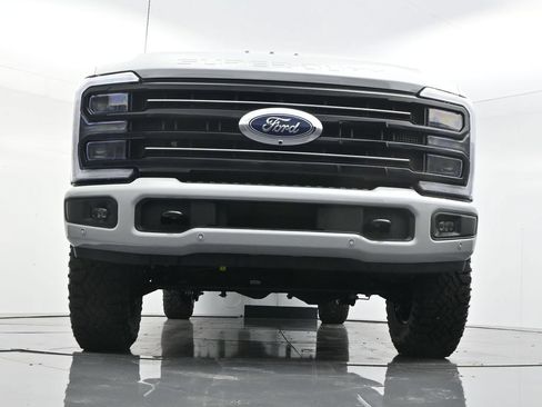 New 2026 Ford F350 Platinum w/ Tremor Off-Road Package AWD/4WD image 38
