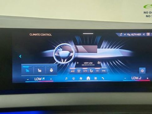 Used 2025 BMW X3 xDrive30i AWD/4WD image 52