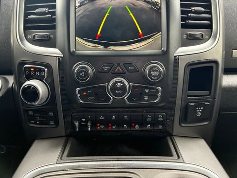 Used 2018 RAM 1500 Limited image 28