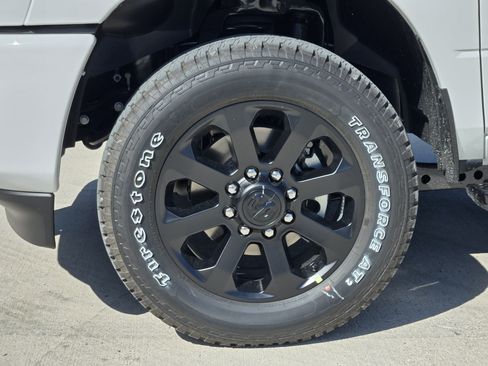New 2026 RAM 2500 Laramie w/ Night Edition AWD/4WD image 11