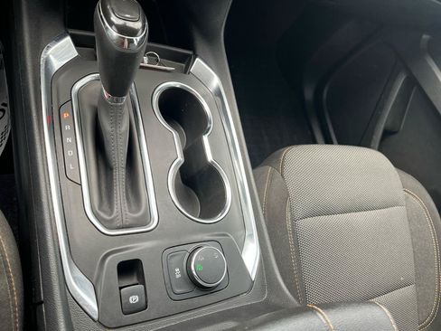 Used 2019 Chevrolet Traverse LS AWD/4WD image 12