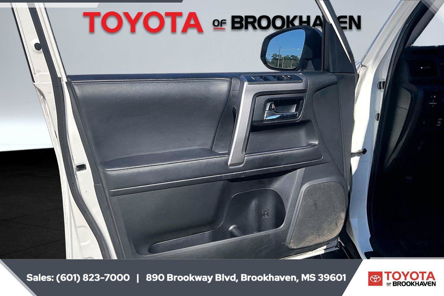 Used 2021 Toyota 4Runner SR5 Premium w/ Moonroof Package AWD/4WD image 17