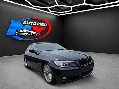 Used 2011 BMW 335i xDrive Sedan AWD/4WD image 2