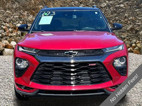Used 2021 Chevrolet TrailBlazer RS w/ Technology Package FWD image 3