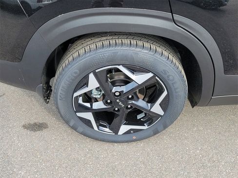 New 2026 Kia Seltos S image 38