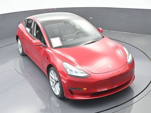 Used 2022 Tesla Model 3 Standard Range image 51