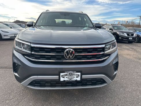 Used 2021 Volkswagen Atlas SE image 2