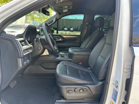 Used 2023 Chevrolet Tahoe RST w/ Luxury Package image 16