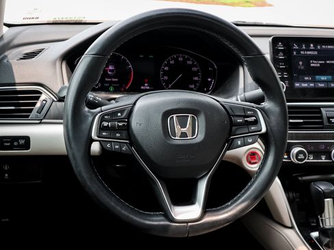 Used 2020 Honda Accord EX-L image 6