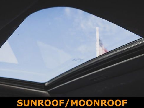 Used 2013 Dodge Charger R/T image 9