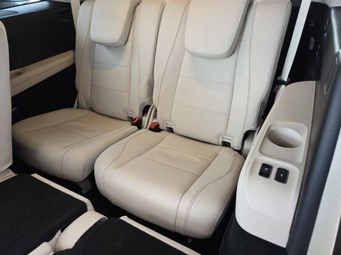 Certified 2021 Mercedes-Benz GLS 450 4MATIC image 15