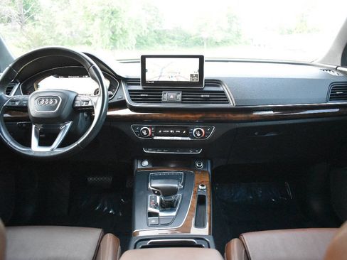 Used 2018 Audi Q5 2.0T Premium Plus w/ Premium Plus Package AWD/4WD image 20