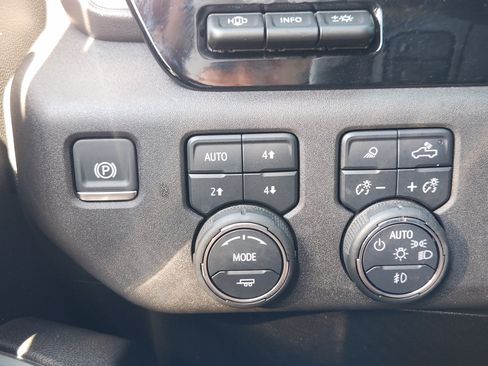 Used 2025 Chevrolet Silverado 2500 LTZ w/ Trail Boss Package AWD/4WD image 22